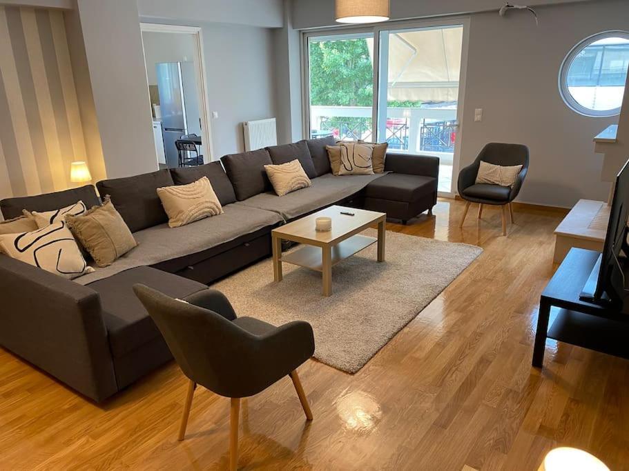 Classy 3Br With 2 Bathrooms Apartment In Marousi Atena Exterior foto