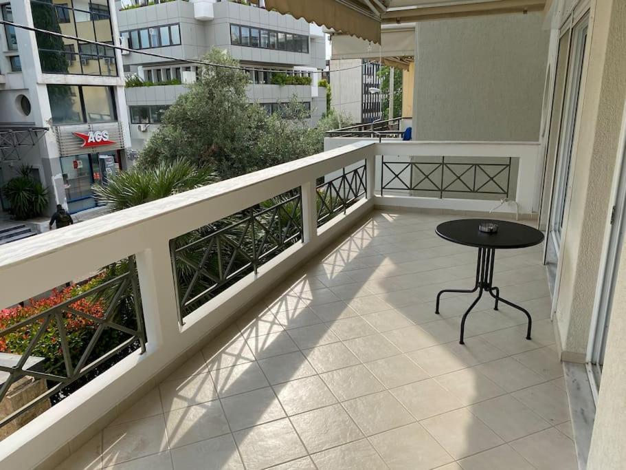 Classy 3Br With 2 Bathrooms Apartment In Marousi Atena Exterior foto